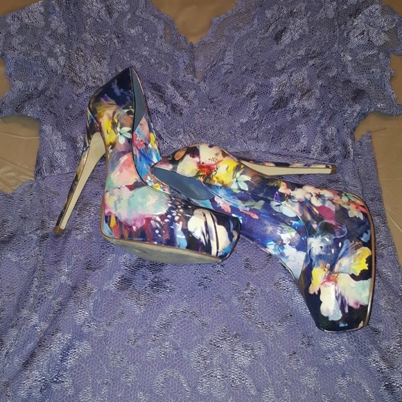 Stilettos BOLD SEXY Print ... - Picture 1 of 5